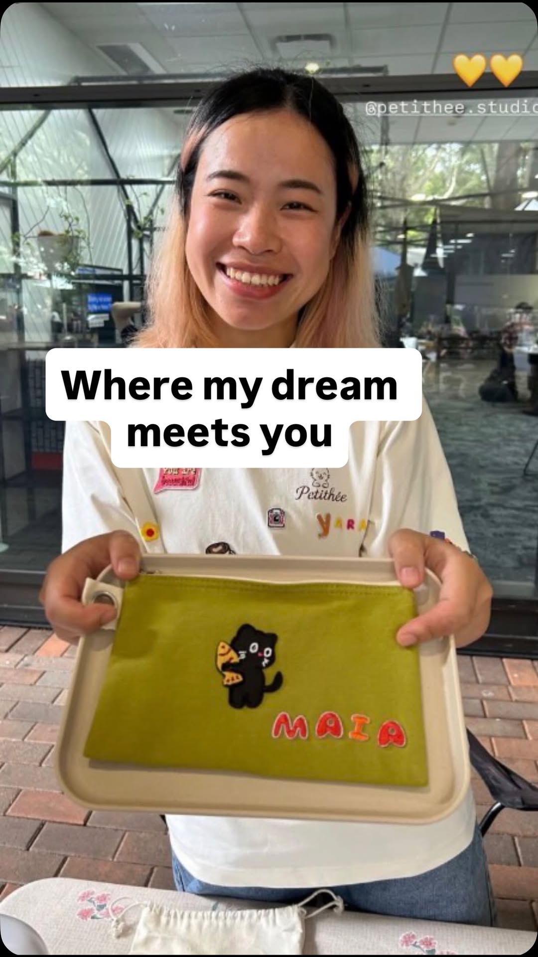Patch bar magic in Wollongong — watch how a plain bag becomes something entirely yours.
